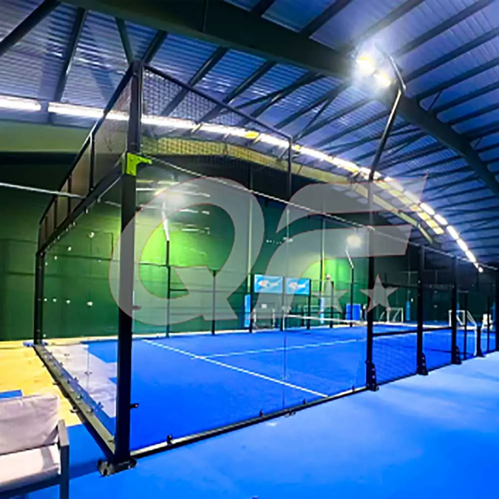 Overview of a standard padel court construction