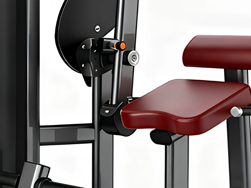 Hip pad and leg roller detail on the QF-G809